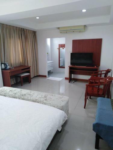 Hostal Z.h.p Hotel