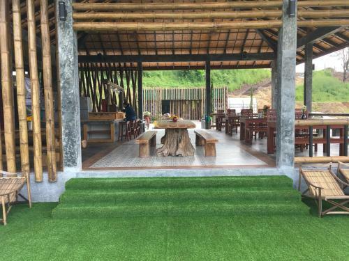 Hotel Kiri Pura Resort