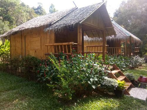 Hotel Baan Kon Kan Resort