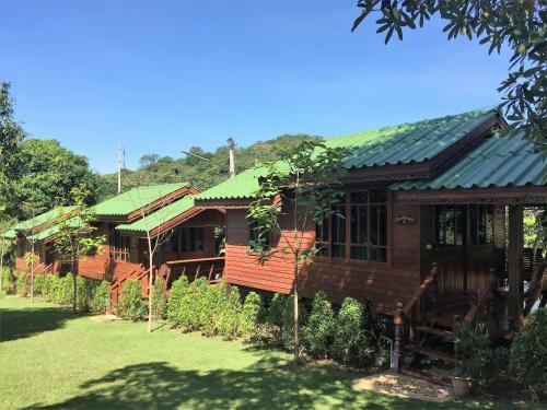 Hotel ?baan Ing Khao Resort