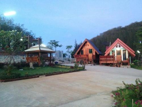 Hotel Baanruenthai Resort Muak Lhek