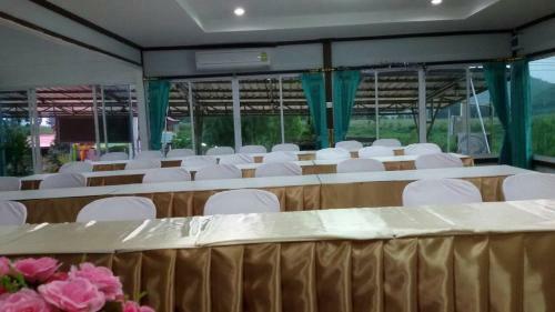 Hotel Baanruenthai Resort Muak Lhek