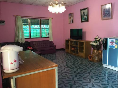 Hostal Tassana House