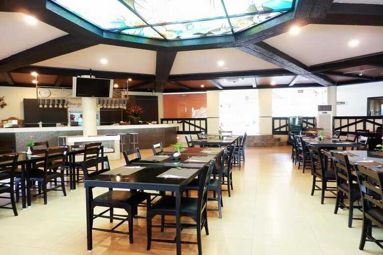 Hotel Sir James Resort