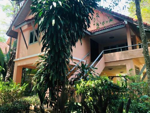 Hotel Petch Rim Tan Resort