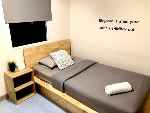 Albergue 24 Poshtel Salaya