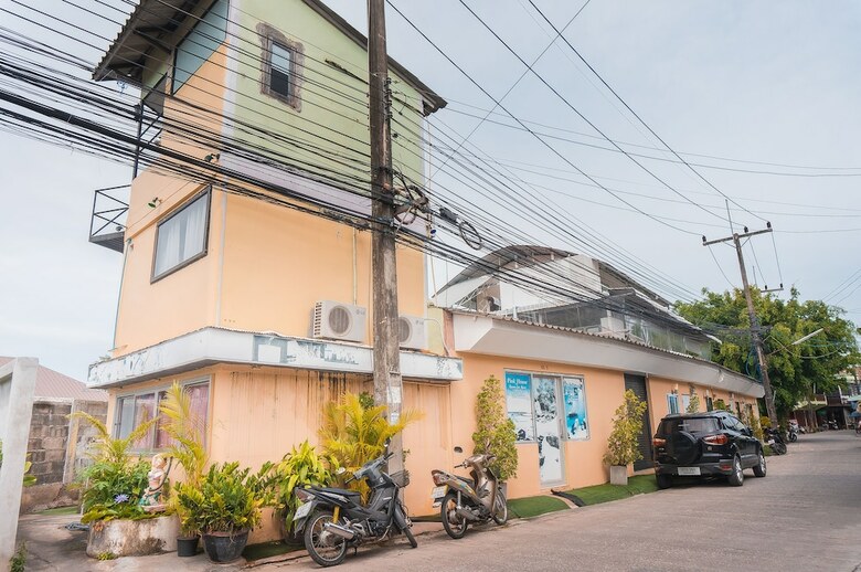 Albergue The Pink Homes