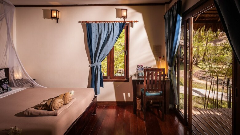 Hotel Baan Manali Resort
