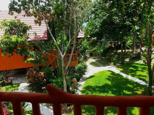 Hostal The Hill Village