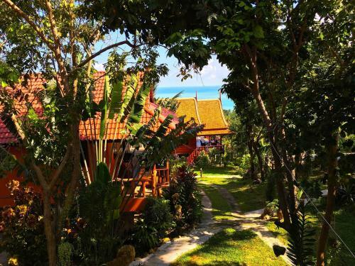 Hostal The Hill Village