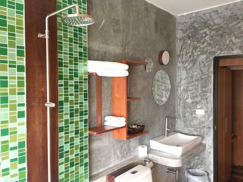 Hotel Green Papaya Resort