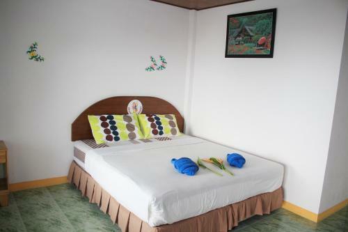 Hotel Dragon Hut Resort