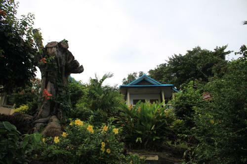 Hotel Dragon Hut Resort