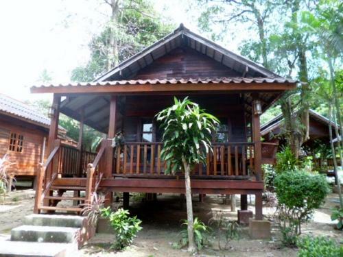 Hotel Haad Salad Resort