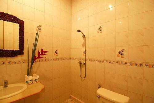 Hotel Haad Yao Bayview Resort & Spa