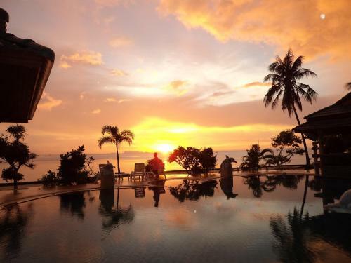 Hotel Dolphin Bay Beach Resort