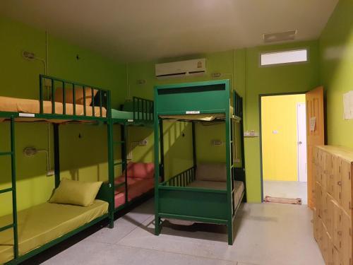 Treechart Hostel