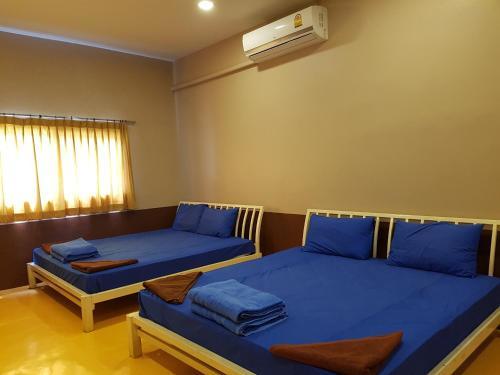 Treechart Hostel