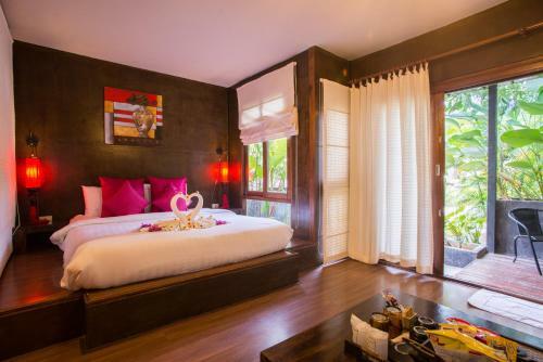 Hotel B52 Beach Resort