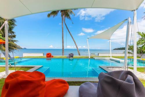 Paradis Blanc - Koh Phangan Luxury Beachfront Villa