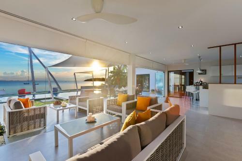 Paradis Blanc - Koh Phangan Luxury Beachfront Villa