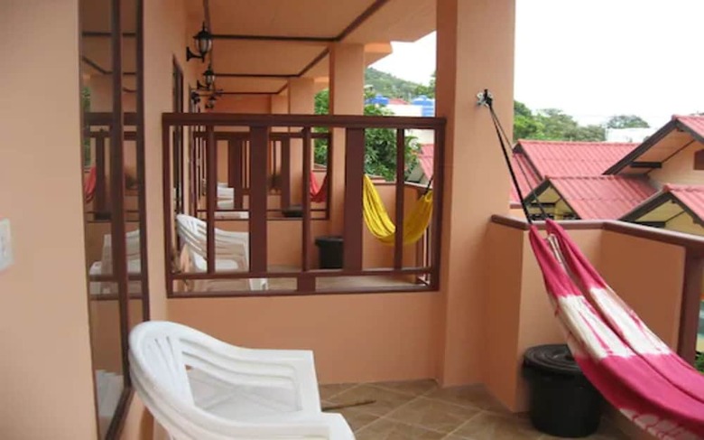 Hotel Black & White Bungalows