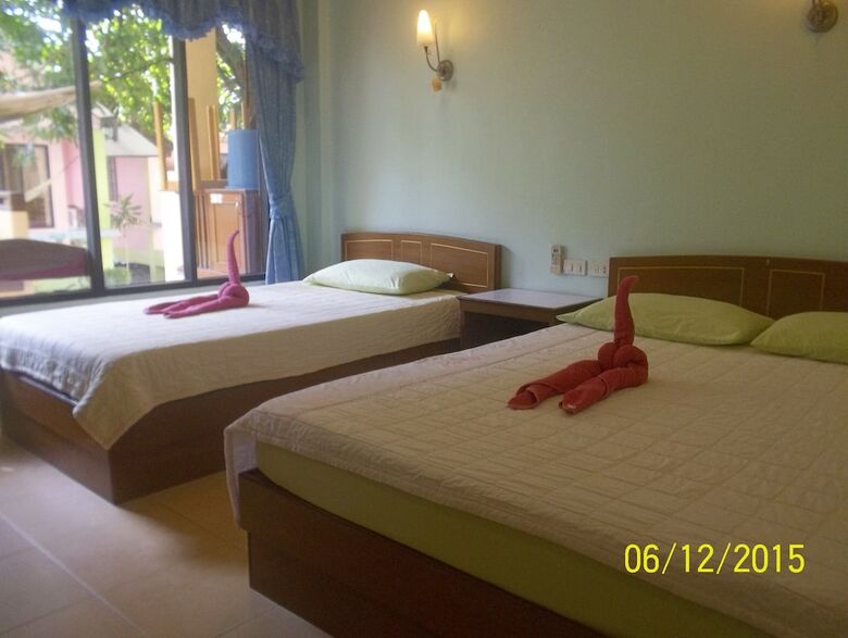 Hotel Black & White Bungalows