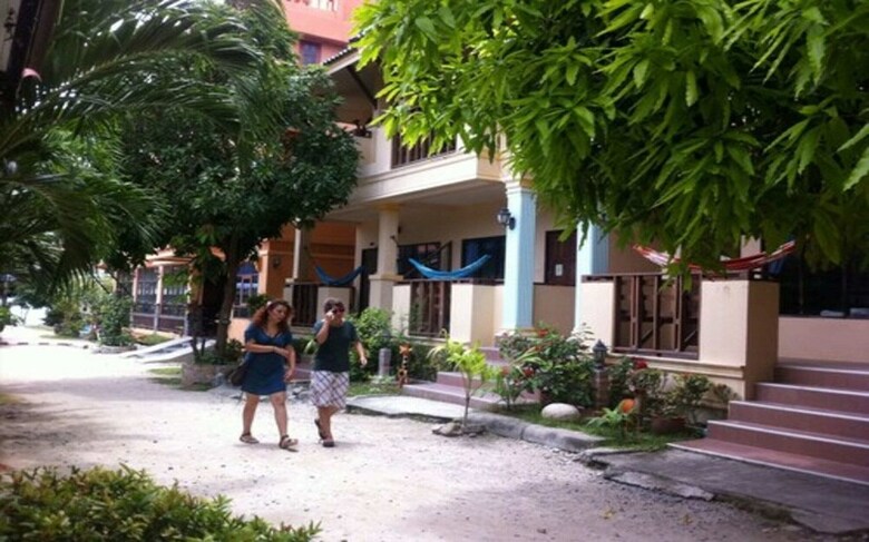 Hotel Black & White Bungalows