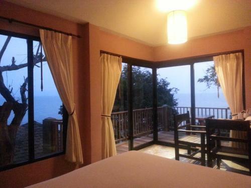 Blue Hill Beach Resort By Le Palais Hotel
