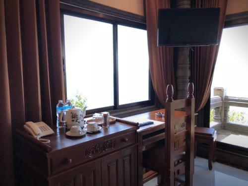 Blue Hill Beach Resort By Le Palais Hotel