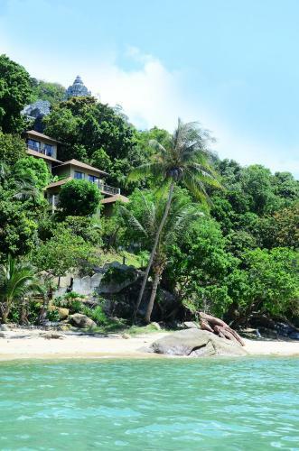 Blue Hill Beach Resort By Le Palais Hotel