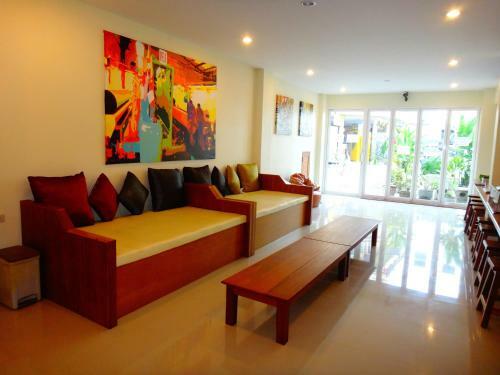 Phangan Pearl Hostel