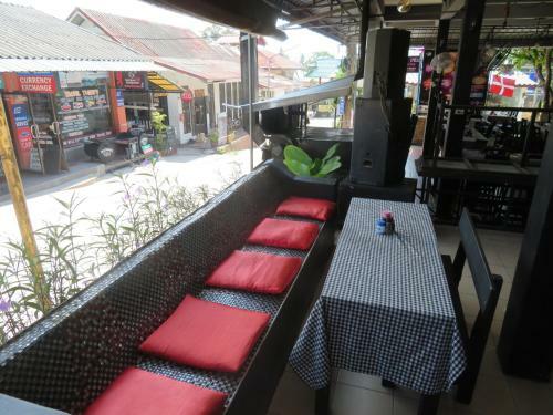 Hostal Same Same Guesthouse, Bar & Restaurant
