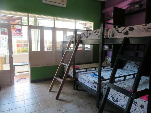 Hostal Same Same Guesthouse, Bar & Restaurant