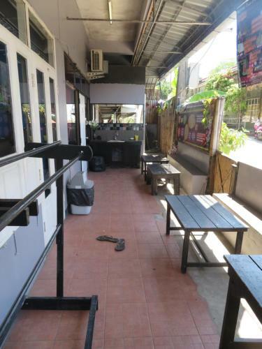 Hostal Same Same Guesthouse, Bar & Restaurant