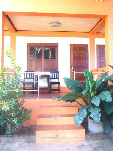 Hotel Bird Bungalows