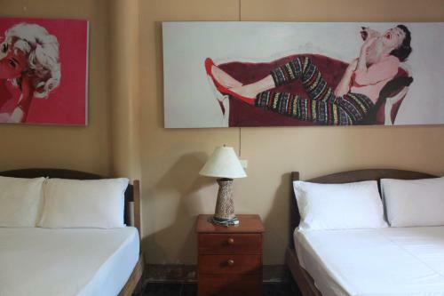 Hostal Baan Talay Guesthouse