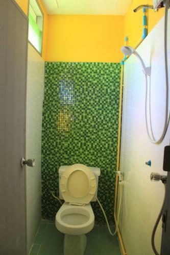Hostal Baan Talay Guesthouse