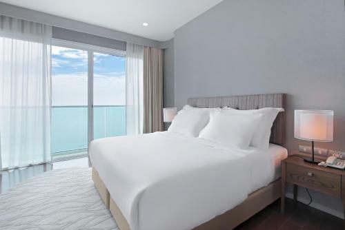 Hotel White Sand Beach Residences Pattaya
