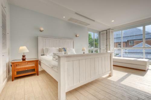 Exclusive Beachfront Villa By Pearl Property