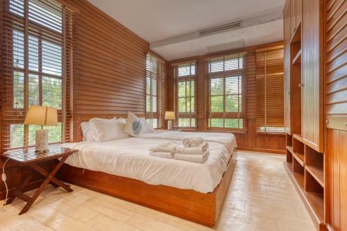 Exclusive Beachfront Villa By Pearl Property