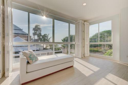 Exclusive Beachfront Villa By Pearl Property