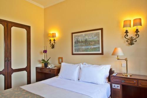 Hostal Estalagem Lago Azul
