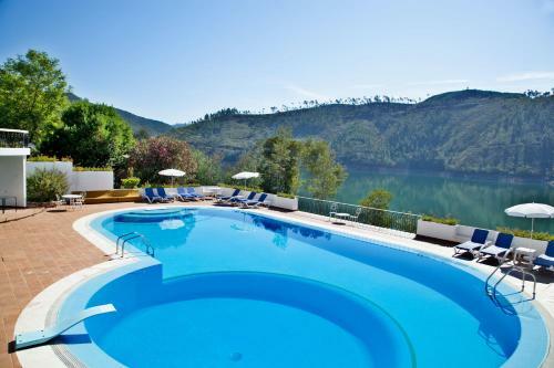 Hostal Estalagem Lago Azul