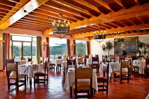Hostal Estalagem Lago Azul
