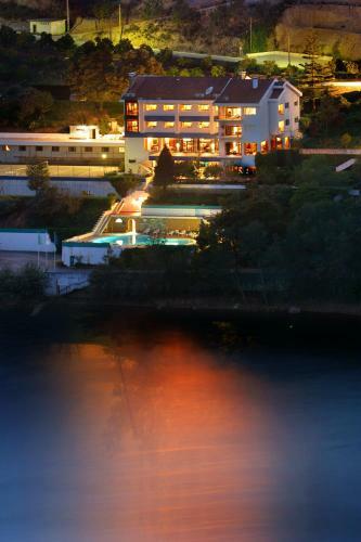 Hostal Estalagem Lago Azul