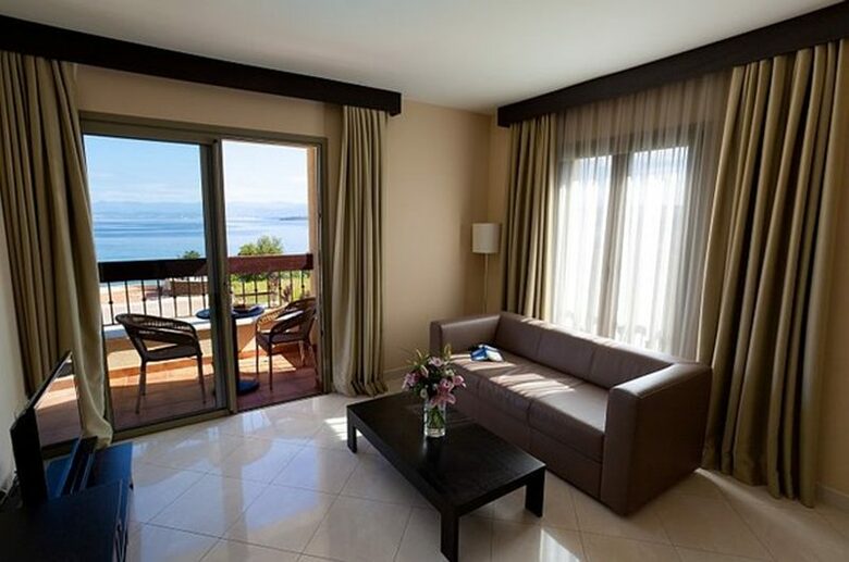 Hotel Blue Waves Resort