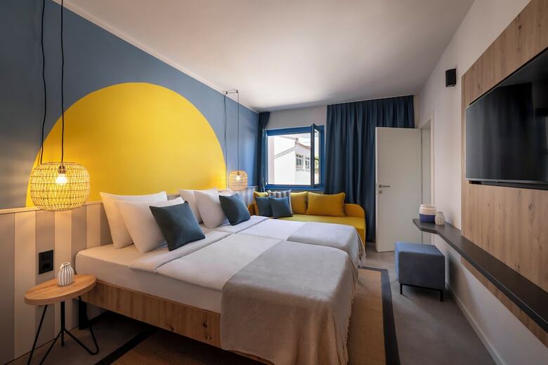 Valamar Koralj Hotel