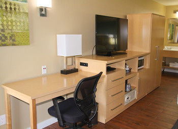 Hotel Best Western Plus South Coast Inn