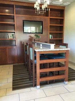 Hotel Best Western Plus South Coast Inn